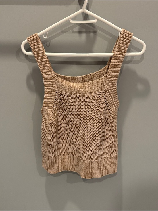 Wilfred Tops - Wilfred Aritzia Beige Knit Tank Top - Women